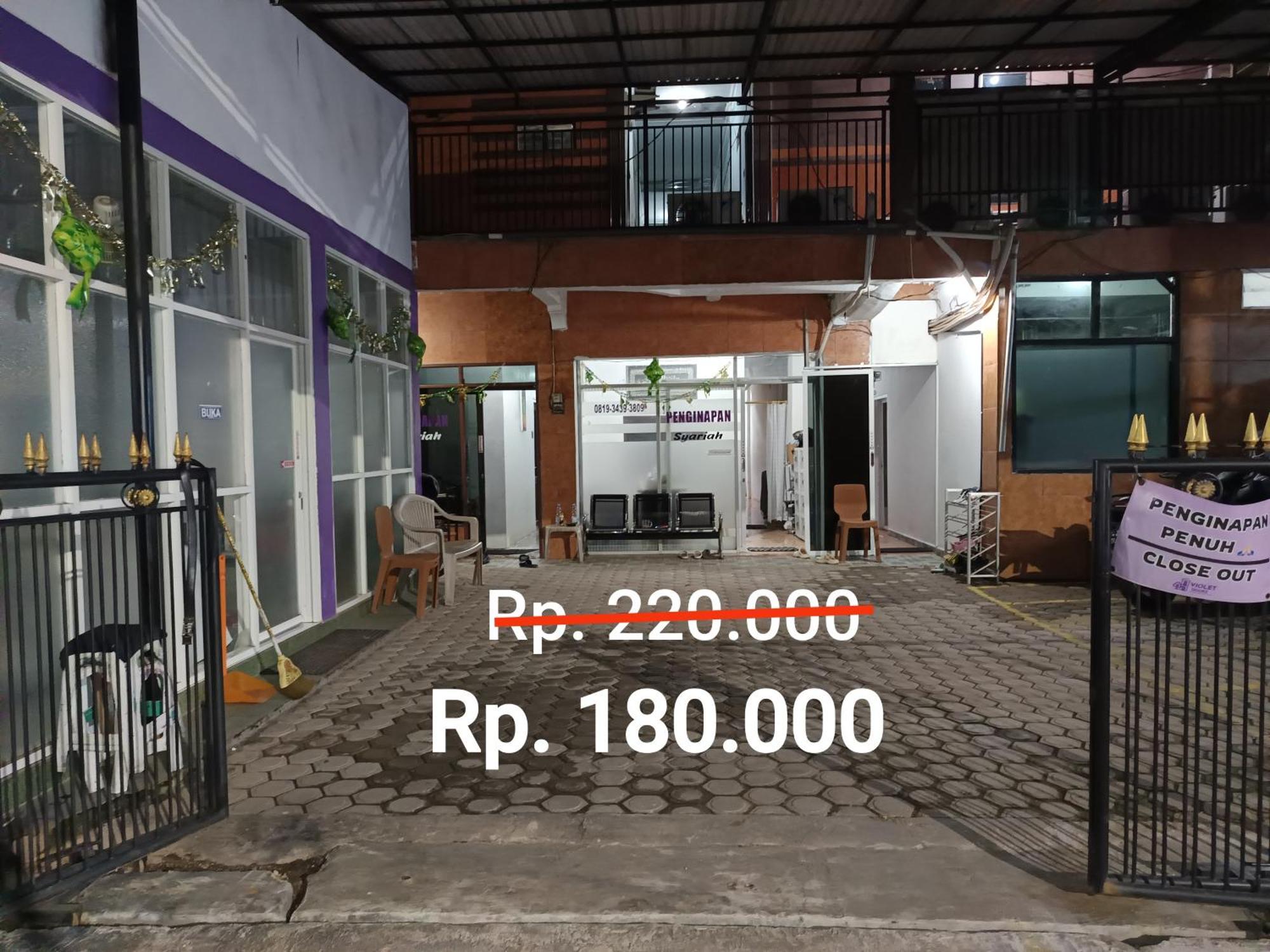 Penginapan Violet Doorz Syariah Banjarbaru Exterior photo