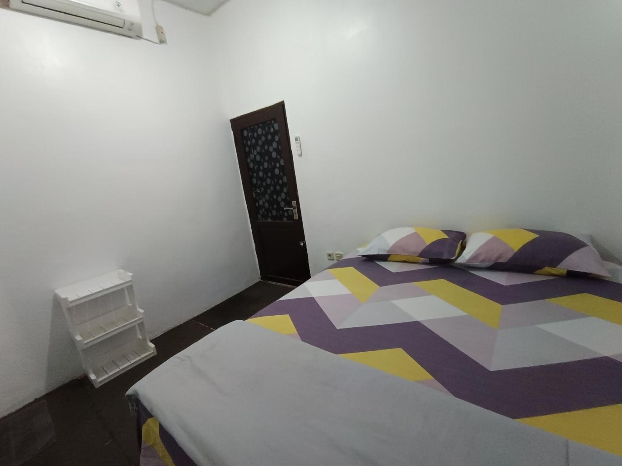 Penginapan Violet Doorz Syariah Banjarbaru Exterior photo