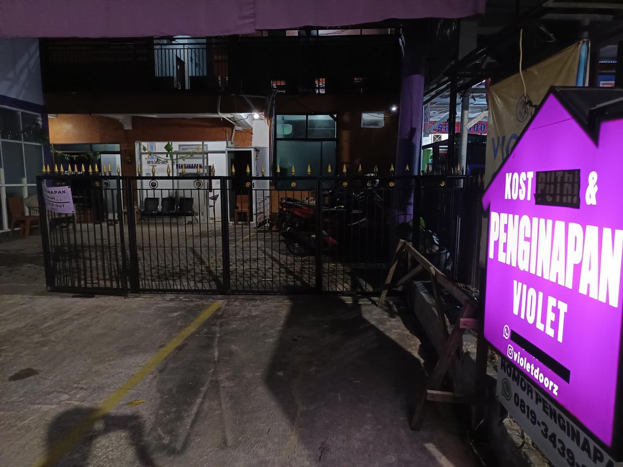 Penginapan Violet Doorz Syariah Banjarbaru Exterior photo